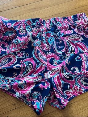 Lilly Pulitzer Luxletic Shorts XL
